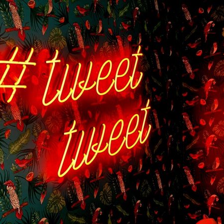 Ρουφιάνοι social media μάς χαλάτε τον έρωτα