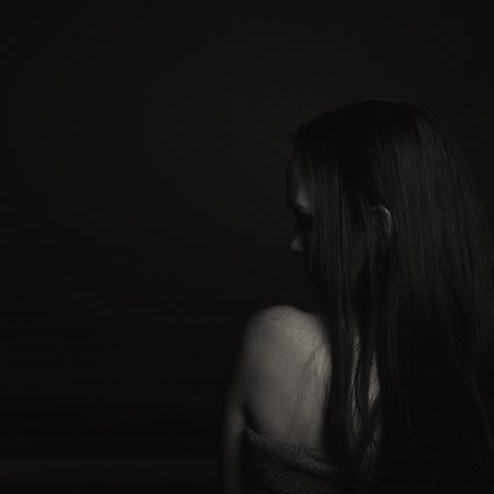 Προτιμούν να κρατούν αποστάσεις γιατί φοβούνται την επαφή