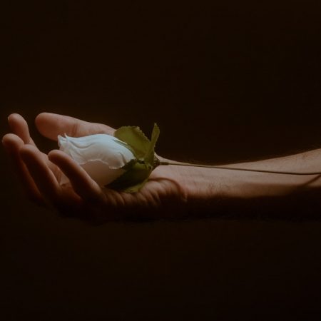 Μπορεί να μηδενίσει τις τάσεις εξουσίας η αγάπη;
