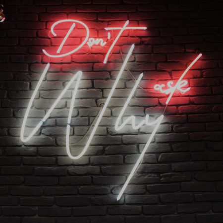 Αμυδρά τα θυμάμαι όλα