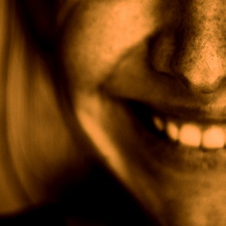 Μήπως στη χαρά σου πάντα κάτι λείπει;