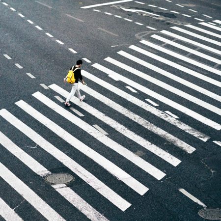 Πώς μια μοναχική βόλτα μπορεί να γίνει η ψυχοθεραπεία σου