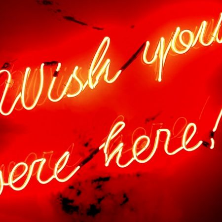 Τι υπονοεί ένα ζαλισμένο μήνυμα σε μια σχεδόν σχέση;