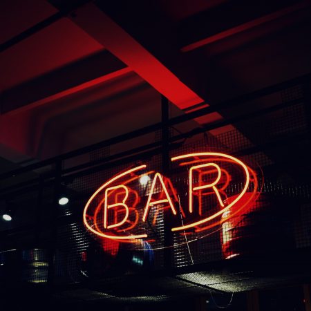 Μικρά tips που θα ανεβάσουν το φλερτ σου πολλά επίπεδα