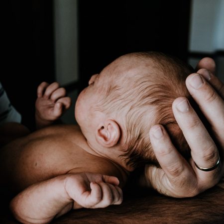 5 μπαμπάδες λένε πώς ένιωσαν στο άκουσμα του «θα γίνεις πατέρας»