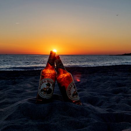 Να 'χα άλλη μια μπίρα μαζί σου στη θάλασσα