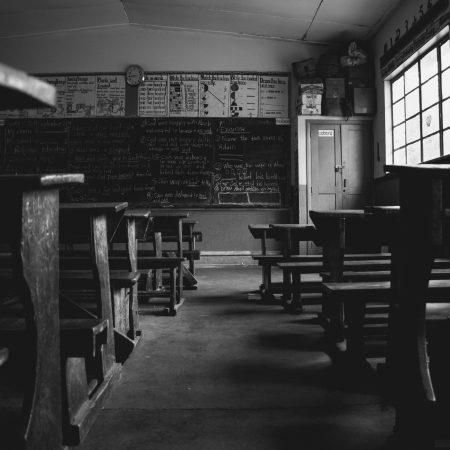 Παιδιά που απ' την πανδημία και μετά δε θέλουν να πάνε σχολείο