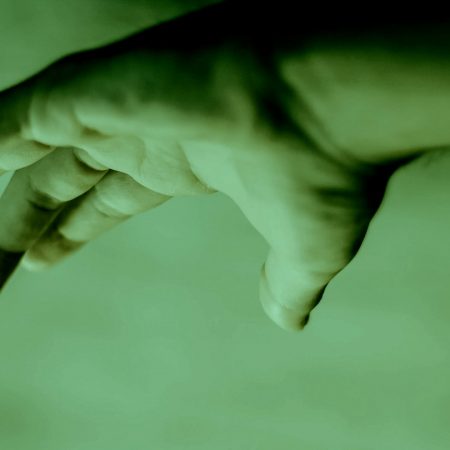 110 τραγούδια που μίλησαν για την κακοποίηση