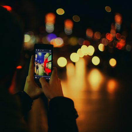 Ένα like αρκεί για να θερμανθεί το κλίμα