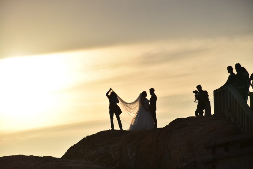 8 φωτογράφοι γάμου διακρίνουν αν θα πάρει το ζευγάρι διαζύγιο