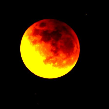 Ποια ζώδια γουστάρουν ακόμα τους πρώην τους