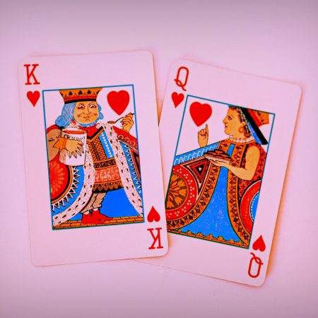 Ρίξε τα χαρτιά και δες τι γίνεται με τη σχέση σου