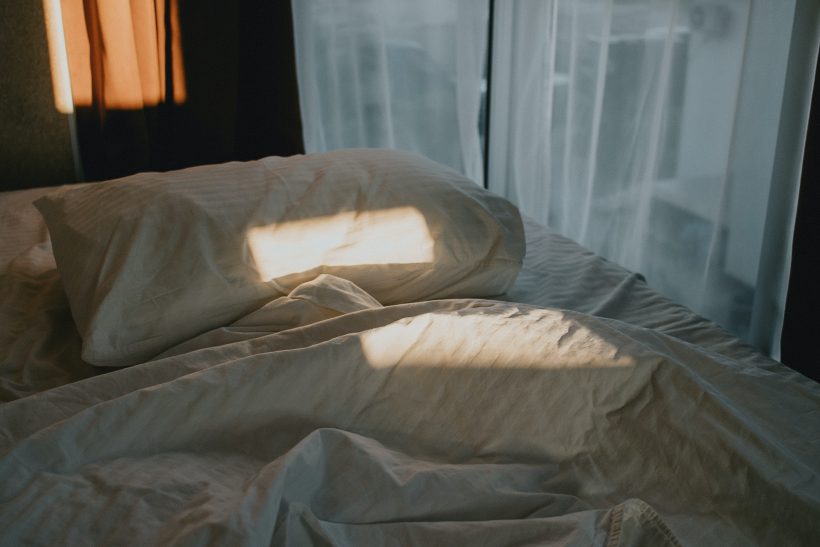 7 λόγοι που το ταίρι σου φωνάζει πολύ στο κρεβάτι
