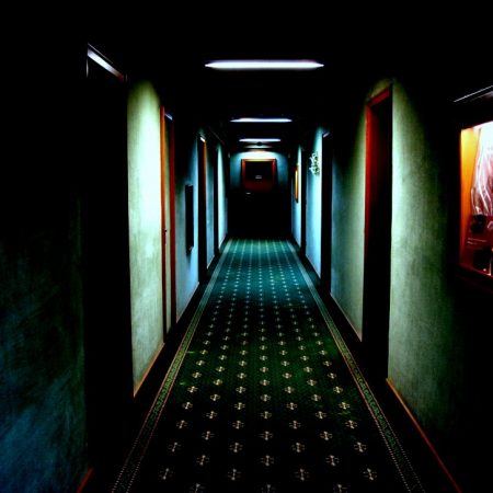 Κρυμμένα μυστικά σ' ένα δωμάτιο ξενοδοχείου
