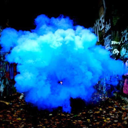 Στις σχεδόν σχέσεις δε χωρίζεις· ανακοινώνεις απλώς τη φυγή σου