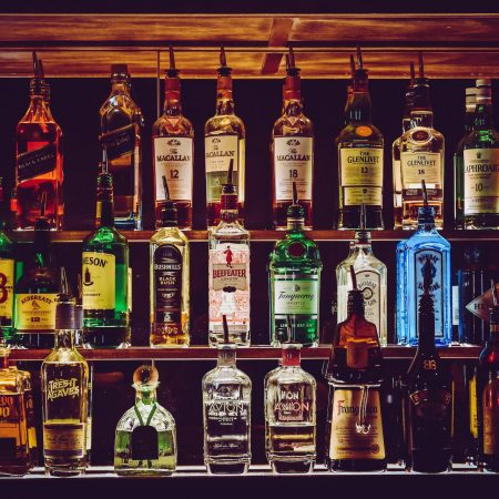 Η ιστορία πίσω από τα 5 πιο διάσημα αλκοολούχα ποτά
