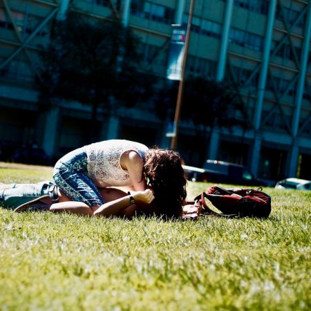 5 άτομα μας περιγράφουν το πιο αξέχαστο φιλί που έδωσαν ποτέ