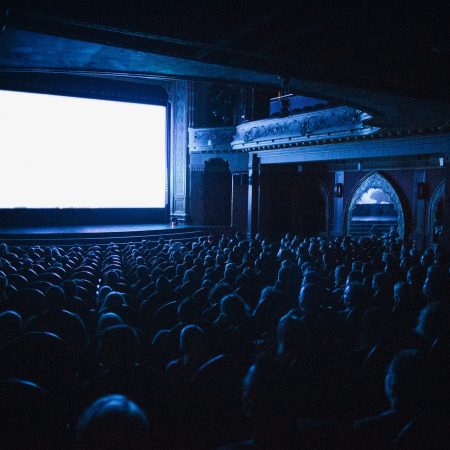 Πώς ήταν οι πρώτες αίθουσες του σινεμά;