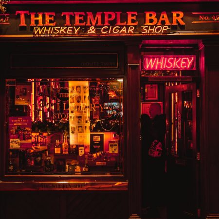 Τι δείχνει για την προσωπικότητά σου το να πίνεις πάντα το ίδιο ποτό