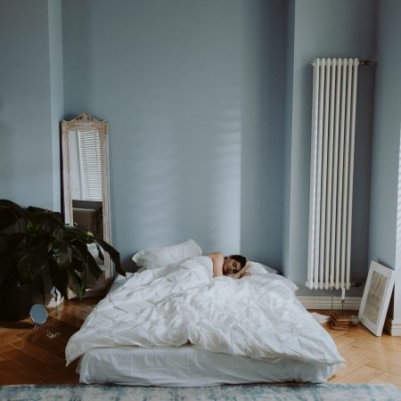 Αν αισθάνεσαι να νυστάζεις μια ζωή ίσως έχεις σύνδρομο χρόνιας στέρησης ύπνου
