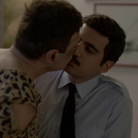 «Αυτή η νύχτα μένει»: Ντίνος κι Αλέξανδρος μοιράζονται ένα φιλί
