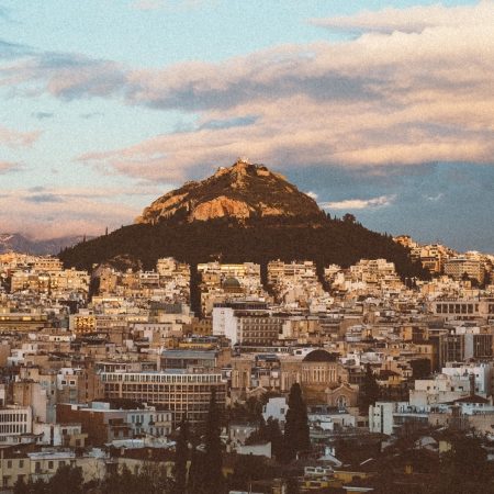 Forwardkeys: Στους top 10 παγκόσμιους προορισμούς η Αθήνα