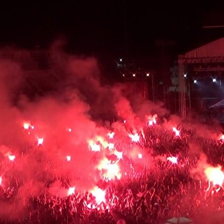 Έτριξε η γη με 20.000 άτομα στη συναυλία του Θανάση στη Ριζούπολη