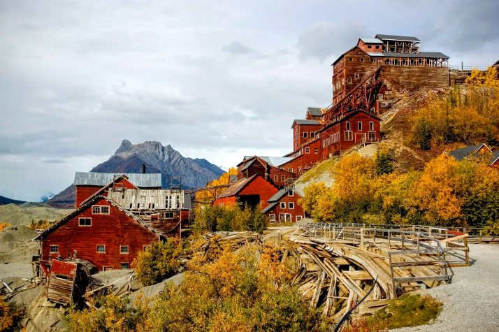 kennecott-mines-in-mccarthy-alaska