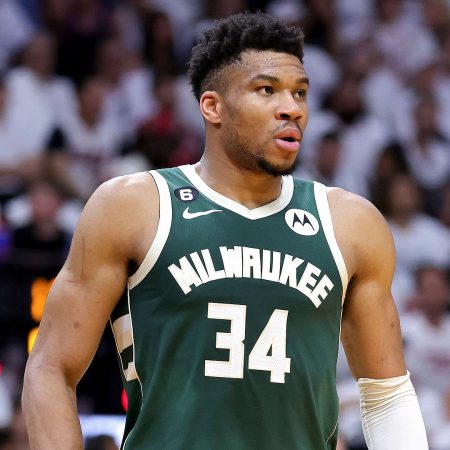 «Είμαι για την Ελλάδα ό,τι Τζόρνταν και Τζέιμς για τις ΗΠΑ»