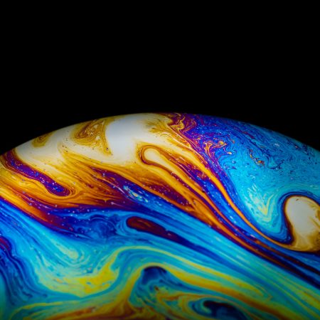 Γινόμαστε πράγματι ο ωροσκόπος μας μετά τα 30;