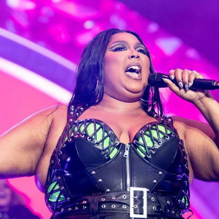 Lizzo: Απάντησε για τις σ3ξουαλικές επιθέσεις και το body shaming στις χορεύτριές της