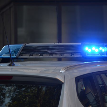 Δευτέρα βράδυ στη Θεσσαλονίκη 17 χρονιών παιδιά ρίχνουν άγριο ξύλο