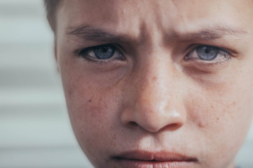 Πώς θα καταλάβεις αν το παιδί σου έχει κατάθλιψη;