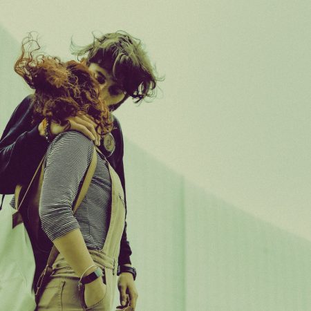 Κάνουμε περίπατο στη ζωή κάποιου κι αν θέλουμε τη διαλύουμε