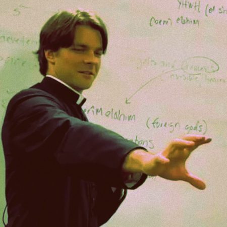 Ερωτιάρης καθολικός ιερέας κλέφτηκε στην Ιταλία με 18χρονη μαθήτριά του