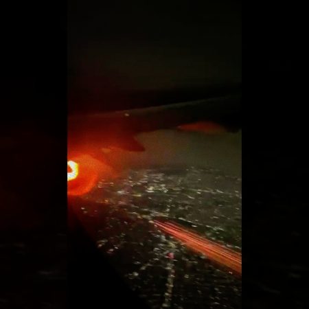 Αεροπλάνο παίρνει φωτιά κι οι επιβάτες τραβούν video από μέσα!