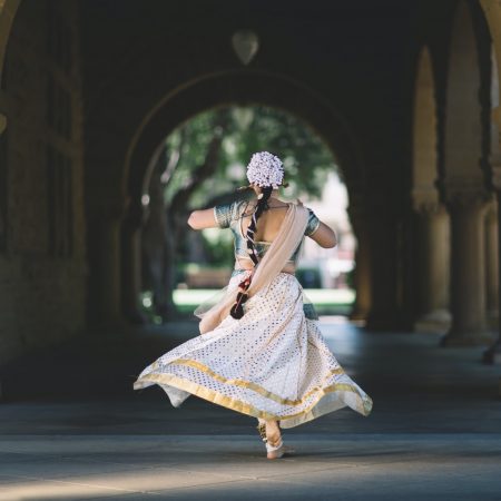 Καλό το Bollywood αλλά μήπως διαιωνίζει τον σ3ξισμό;