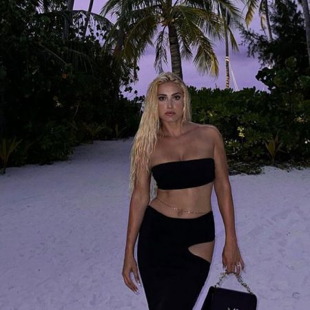 Μάλλον η Τούνη «δεν μπορεί να είναι μαμά και να ντύνεται τόσο σ3ξι»