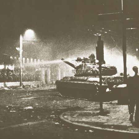 Μίλτος Πασχαλίδης: «Τη βραδιά του Πολυτεχνείου ο πατέρας μου γύρισε κλαμένος»