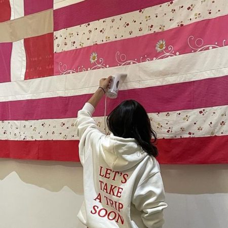 Η ροζ σημαία της Λαλέ αποσύρεται με συνοπτικές διαδικασίες
