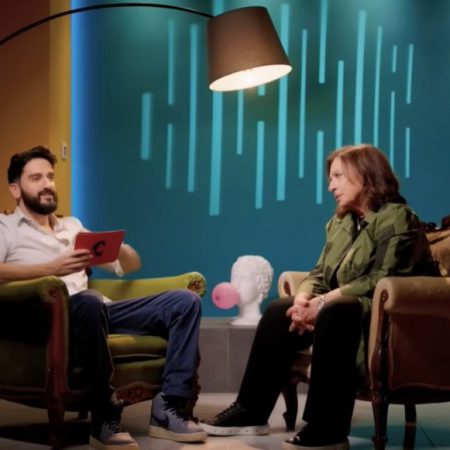 Να συμφωνήσουμε ότι η Αλεξίου είναι η πιο κουλ τύπισσα στον πλανήτη;