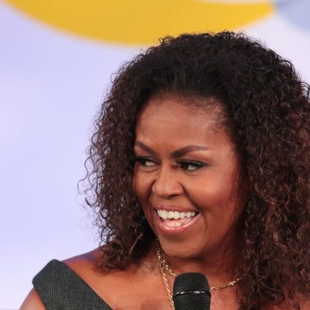 Michelle Obama: Η πρώην Πρώτη Κυρία που -αν θέλει- άνετα κερδίζει τον Τραμπ