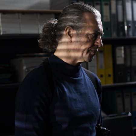 Ο Σκαραβαίος: Η νέα crime σειρά του Alpha με πρωταγωνιστή τον Γιάννη Τσορτέκη