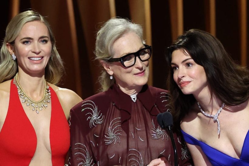 Streep, Hathaway & Blunt έκαναν reunion κι ήταν πολύ καλό