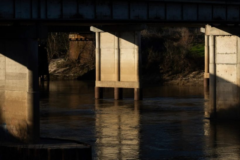 11χρονο κοριτσάκι που αγνοούνταν βρέθηκε νεkρό μέσα σε ποτάμι
