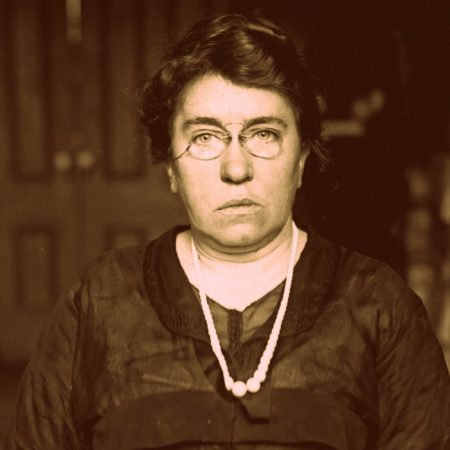 Emma Goldman: Ποια ήταν η πιο επικίνδυνη γυναίκα για το σύστημα;