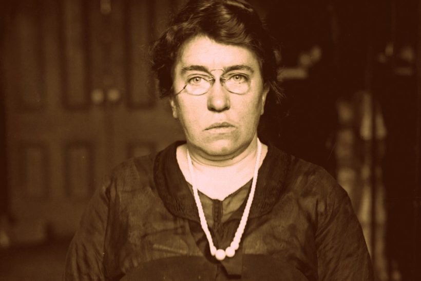 Emma Goldman: Ποια ήταν η πιο επικίνδυνη γυναίκα για το σύστημα;