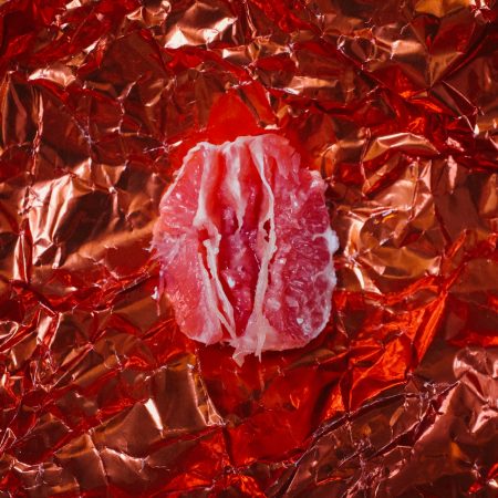 «Virgin Island»: Το ριάλιτι που οι παικτες θα χάνουν την παρθενιά τους με επαγγελματίες