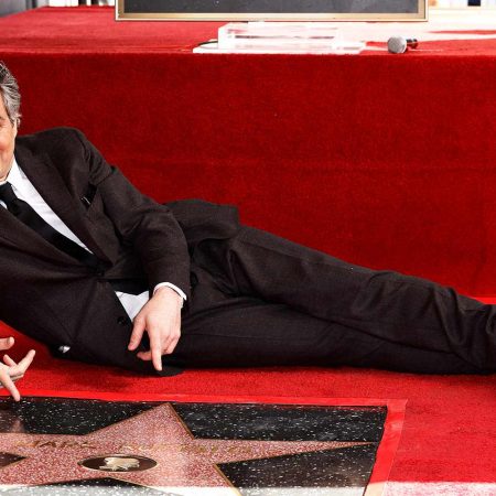 O Mark Ruffalo πήρε κι επίσημα το αστέρι του στη Λεωφόρο της Δόξας- και πολύ άργησε