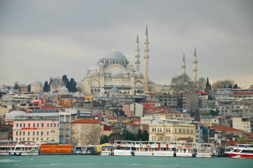 Κωνσταντινούπολη: Το σταυροδρόμι μεταξύ Δύσης και Ανατολής που θα σού κλέψει την καρδιά